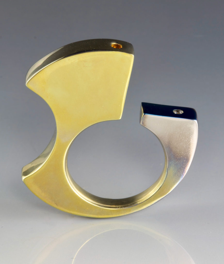 Ti Ring#10 Anodized titanium, CZ, sapphire H1.4″W1.2″D0.2″ Ring size 8